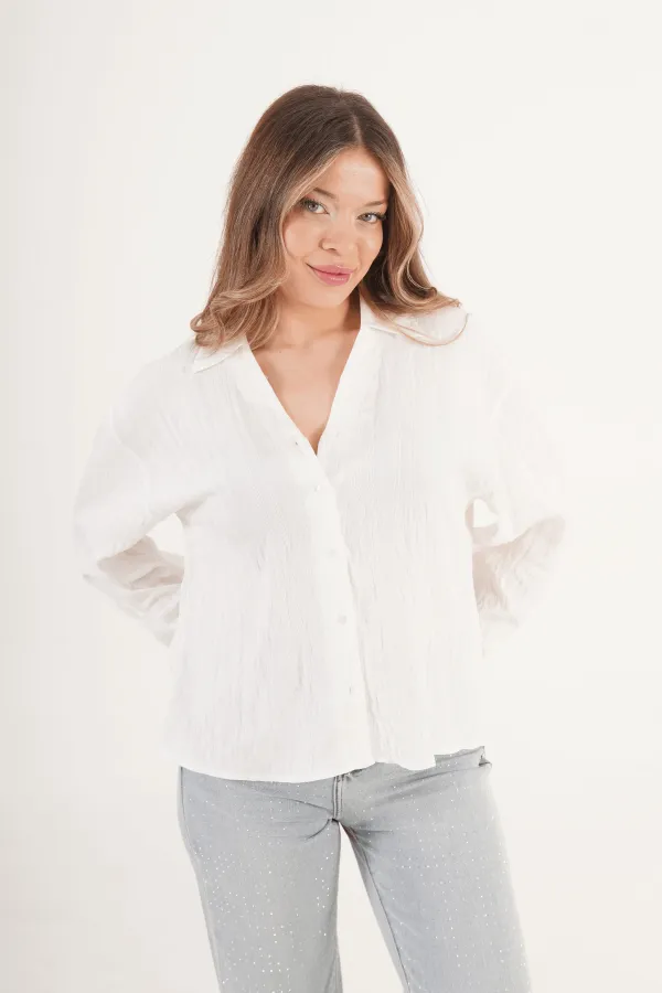 Chemise blanche drapée à col en V en gros