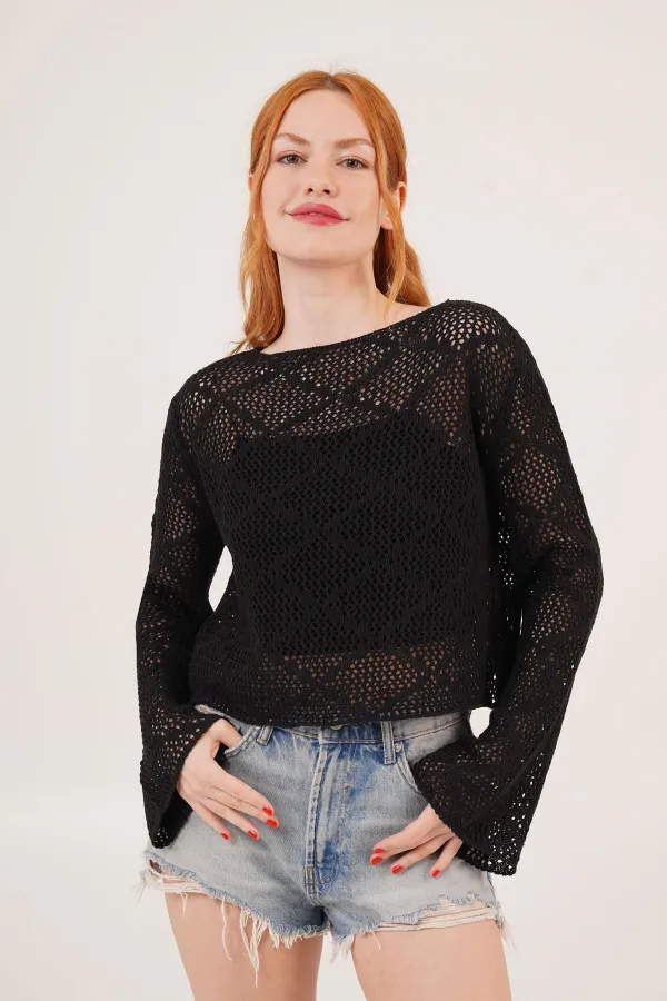 Kayık Yaka Volan Kol Detaylı Ajurlu Toptan Siyah Bluz