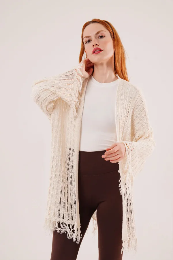 Püskül Detaylı Delikli Model Toptan Krem Hırka