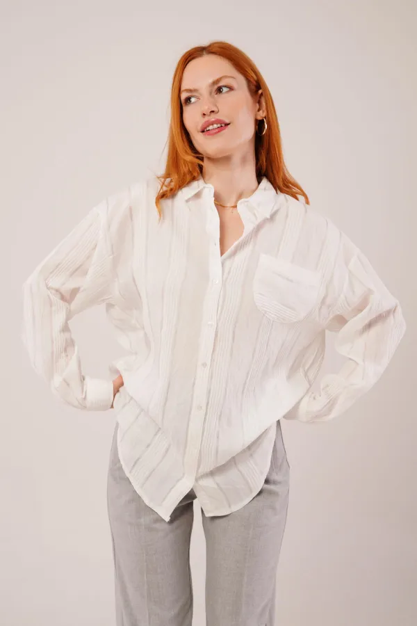 Hakim Yaka Çizgili Cep Detaylı Toptan Beyaz Gömlek