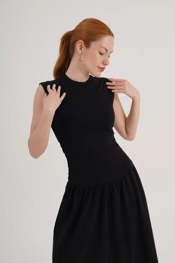 Beli Büzgülü Siyah Toptan Elbise