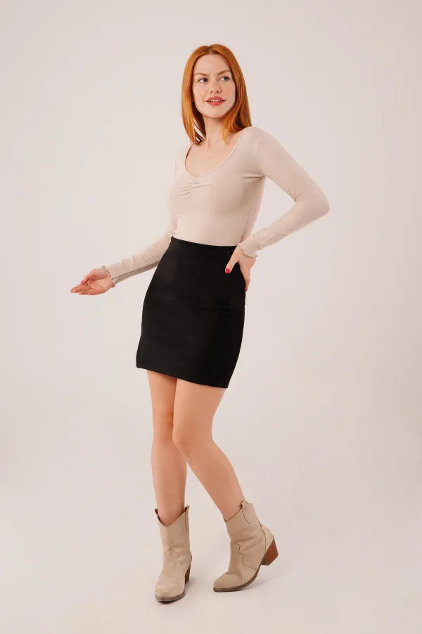 Geniş Yaka Krem Toptan Basic Body Bluz