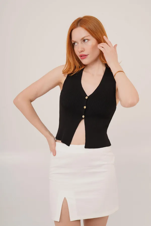 Chemisier noir en gros avec détails sans boutons de manchette