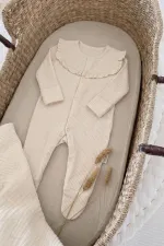 Robası Fırfırlı Ayaklı Fitilli Tulum 0-6 Ay Açık Bej