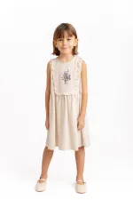 Dikdörtgen Robası Nakışlı Keten Elbise 2-7 Yaş Naturel