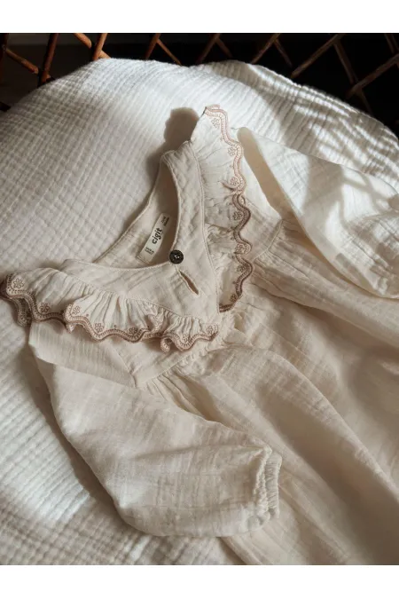 Robe en mousseline brodée ethnique biologique, naturelle, 1-8 ans