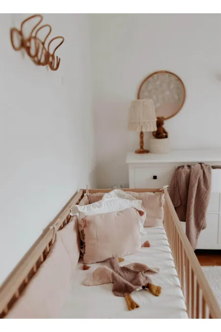 Serviette de bain bébé brodée à oreilles de lapin 75 x 75 cm rose poudré