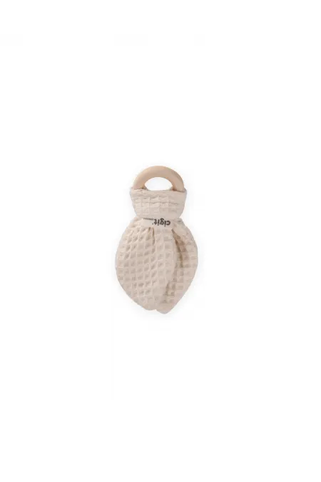 Pike Wooden Teether Beige