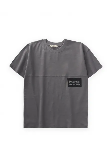 T-shirt gris avec étiquette détaillée, taille 8-12 ans