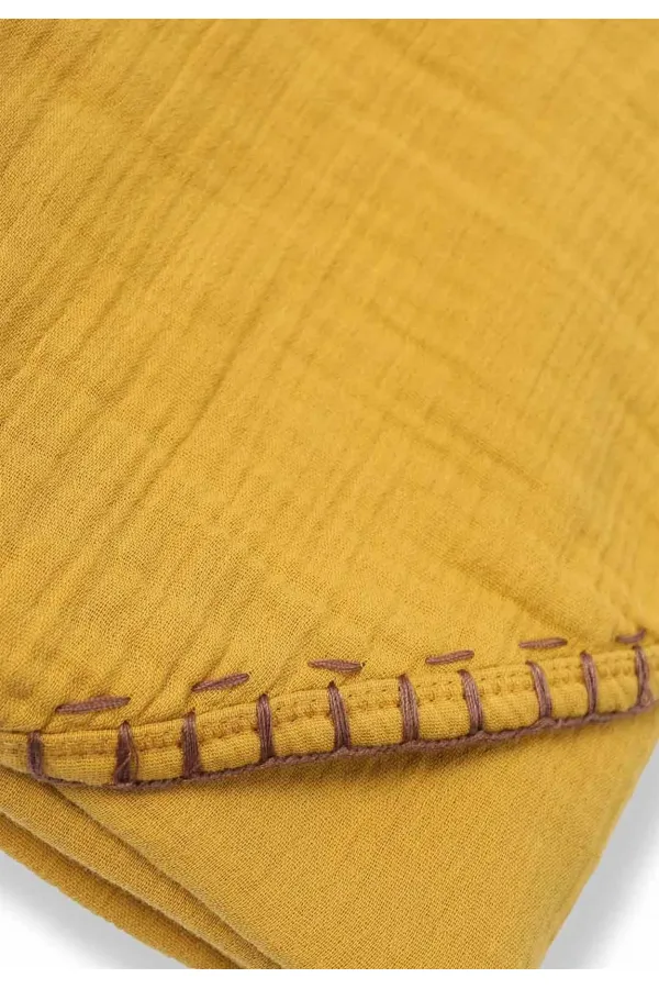 Serviette triangulaire en mousseline double épaisseur faite main (lavée) 75 x 75 cm Jaune moutarde