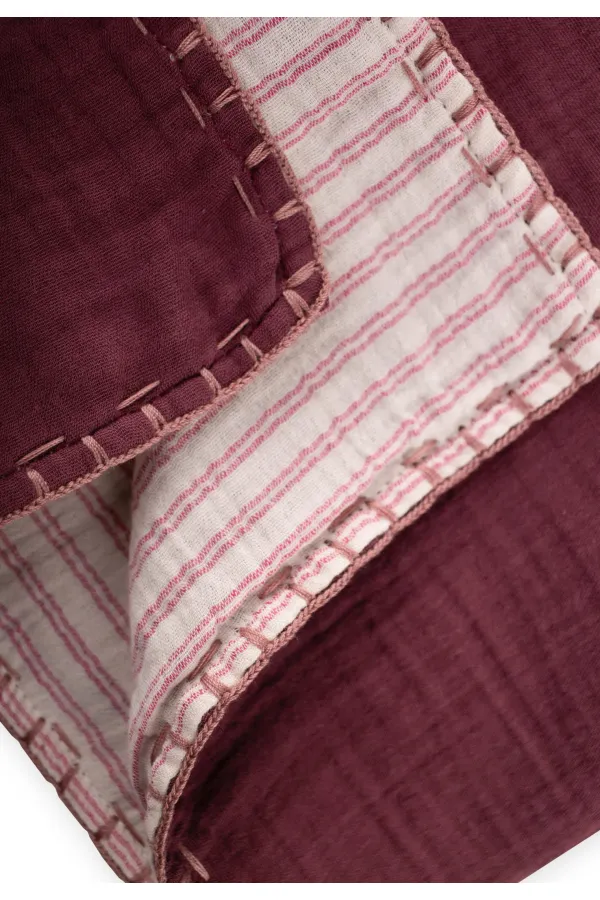 Müslin Çift Taraflı El İşili Bebek Battaniye (Yıkanmıştır) 100X100 cm Mürdüm Çizgili