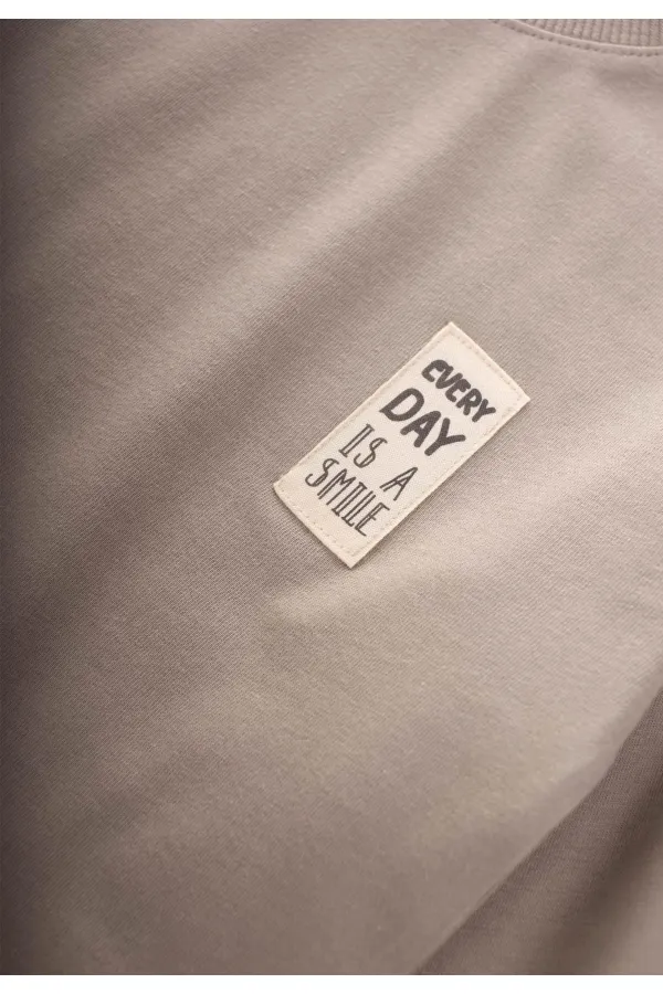 Etiket Detaylı Mevsimlik T-Shırt 2-10 Yaş S Vizon