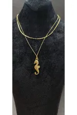 Collier pour femme avec figurine hippocampe à double chaîne