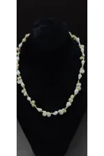 Collier de perles pour femme avec détail coquillage