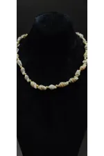 Collier pour femme avec détail coquillage