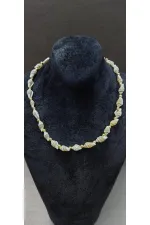 Collier pour femme avec détail coquillage