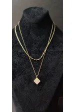 Collier double pour femme à motif géométrique carré