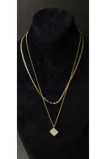Collier double pour femme à motif géométrique carré