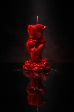 Bougie décorative parfumée Unique Orient Mix Rose rouge tenant une main