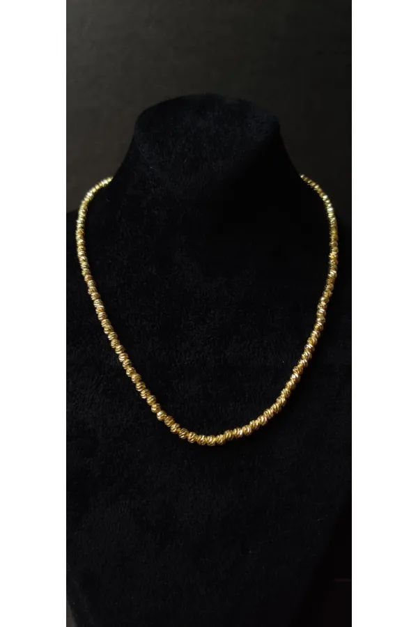 Minimalist Necklace with Gold-Look Bead Details