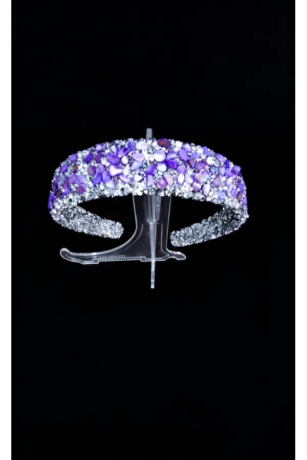 Mor Taşlı Geniş Taç – Gümüş Tonlu El Yapımı Özel Tasarım