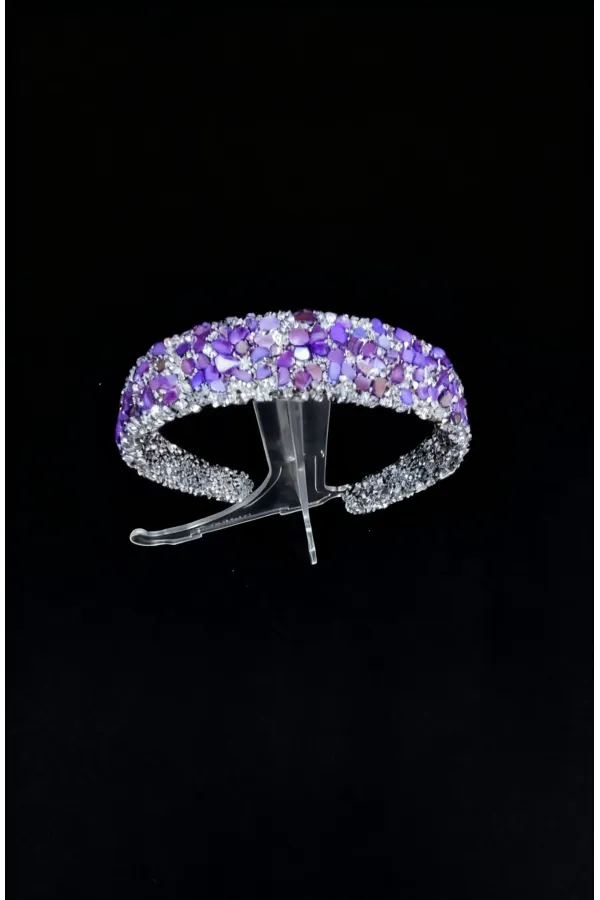 Mor Taşlı Geniş Taç – Gümüş Tonlu El Yapımı Özel Tasarım