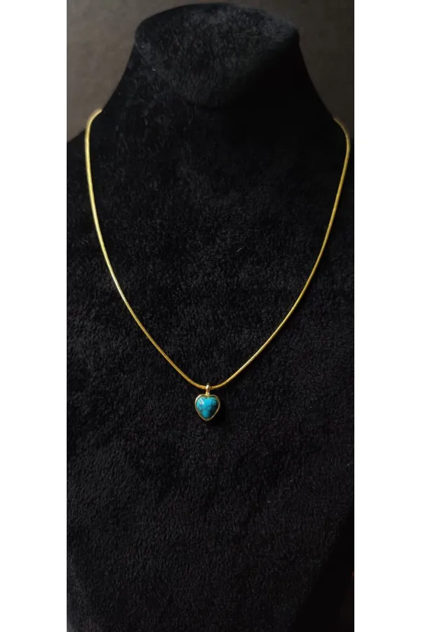 Turkuaz Kalp Taşlı Minimal Gold Görünümlü Kolye