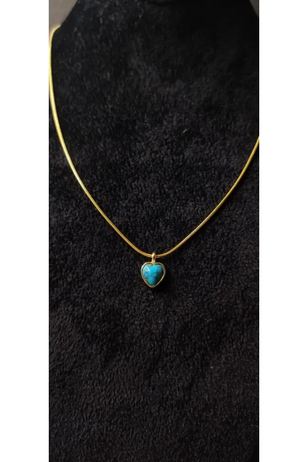 Turkuaz Kalp Taşlı Minimal Gold Görünümlü Kolye
