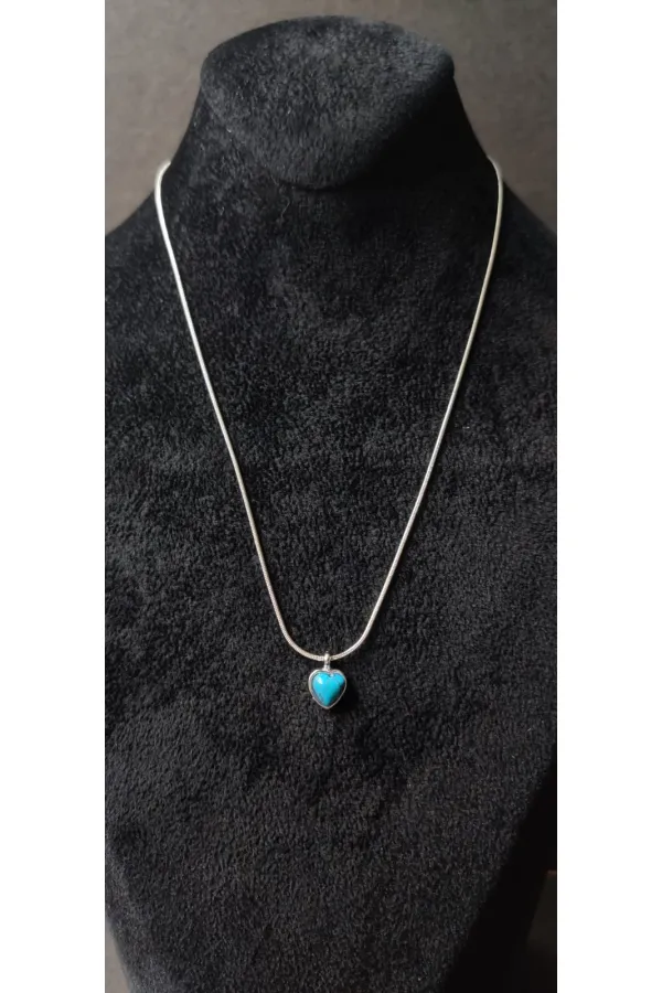 Turquoise Heart Stone Minimalist Silver Tone Necklace