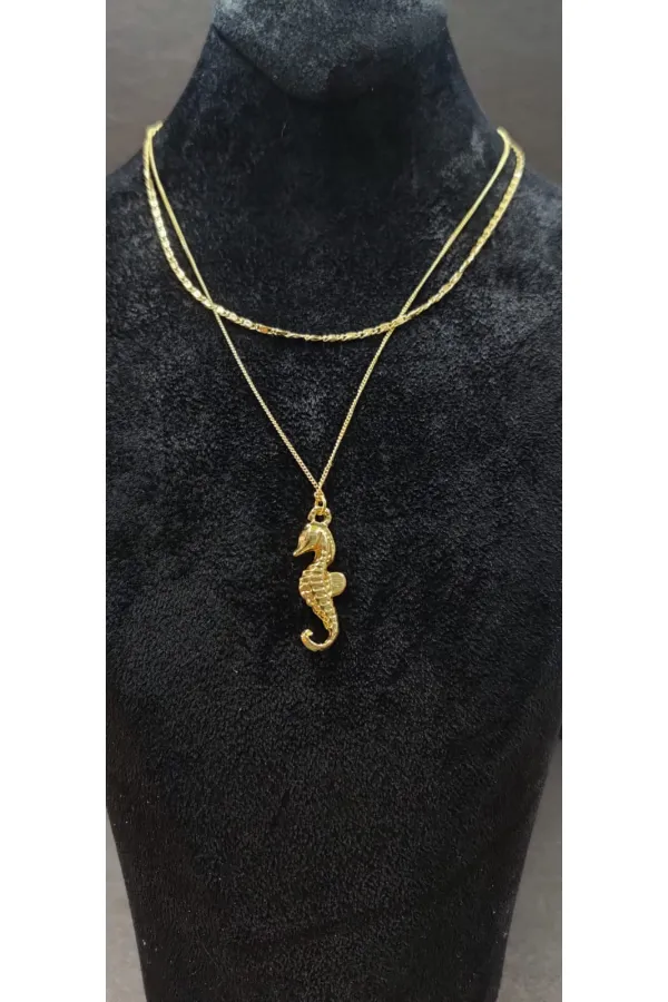 Collier pour femme avec figurine hippocampe à double chaîne