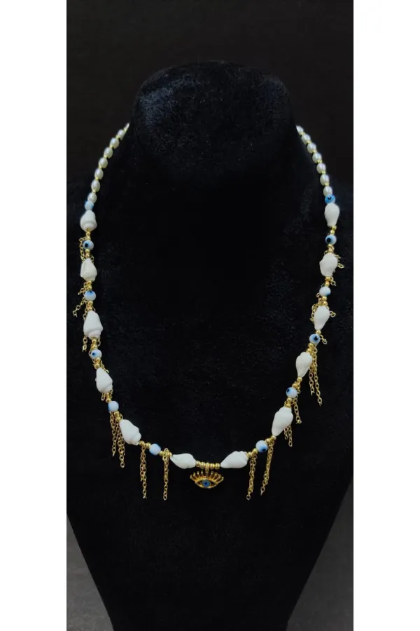 Collier pour femme avec détail œil et chaîne, perles