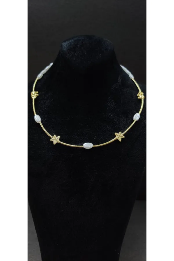 Collier pour femme orné d'un motif en forme d'étoile