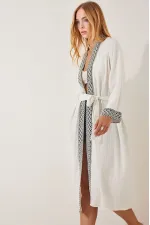 Kadın Beyaz Nakışlı Kuşaklı Uzun Kimono HZL22S-BD158651