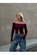 Kadın Bordo Önden Düğme Detaylı Kayık Yaka Triko Bluz HZL25W-ZK10341