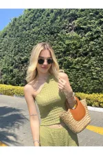 Kadın Fıstık Yeşil Gofre Kumaş Tek Omuz Bluz HZL25S-ZK13271