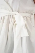 Kadın Beyaz Kruvaze Yaka Beli Lastikli Kuşaklı Bluz HZL25S-BD19661