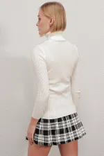 Pull col roulé côtelé écru pour femme HZL22W-BD1445001