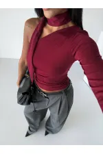 Kadın Bordo Fularlı Sandy Kumaş Asimetrik Kesim Bluz HZL25S-FRY123371