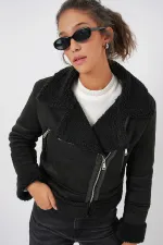 Veste croisée en similicuir et fausse fourrure 5155 - Noire