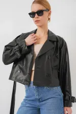 Veste en similicuir noir avec ceinture 0698