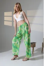 Kadın Yeşil Desenli Beli Lastikli Cepsiz Bol Kesim Viskon Pantolon HZL25S-DSB17771