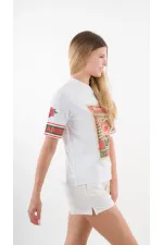 Kadın Beyaz Kırmızı Peponi Baskılı Bisiklet Yaka T-Shirt HZL24S-YY302