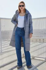 5120 Kapşonlu Uzun Şişme Mont - Gri