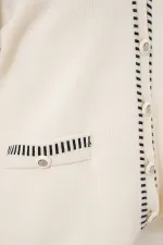 Ensemble deux pièces pour femme : cardigan et pantalon en maille brodée, réf. 15963 - Écru