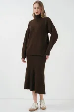 Ensemble deux pièces (pull, jupe et tricot) 15892 - Marron
