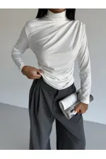 Kadın Beyaz Uzun Kollu Drape Detaylı Boğazlı Sandy Bluz HZL25W-FRY123301