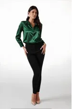 Kadın Zümrüt Yeşili Hafif Dökümlü Saten Yüzeyli Gömlek HZL22W-BD139641