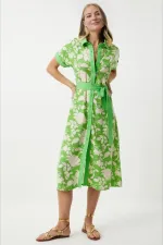 Kadın Yeşil Krem Kuşaklı Çiçek Desenli Düğmeli Yazlık Viskon Elbise HZL24S-BD124551