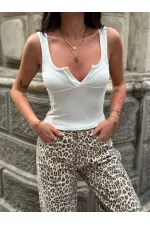 Kadın Beyaz Önü Çıt Çıt Kapamalı Crop HZL25S-ZK11671