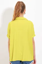 Kadın Fıstık Yeşil Polo Yaka Geniş Kesim Örme Bluz HZL24S-BD104861